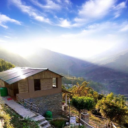 Cafe Buransh Villa Sari Екстериор снимка