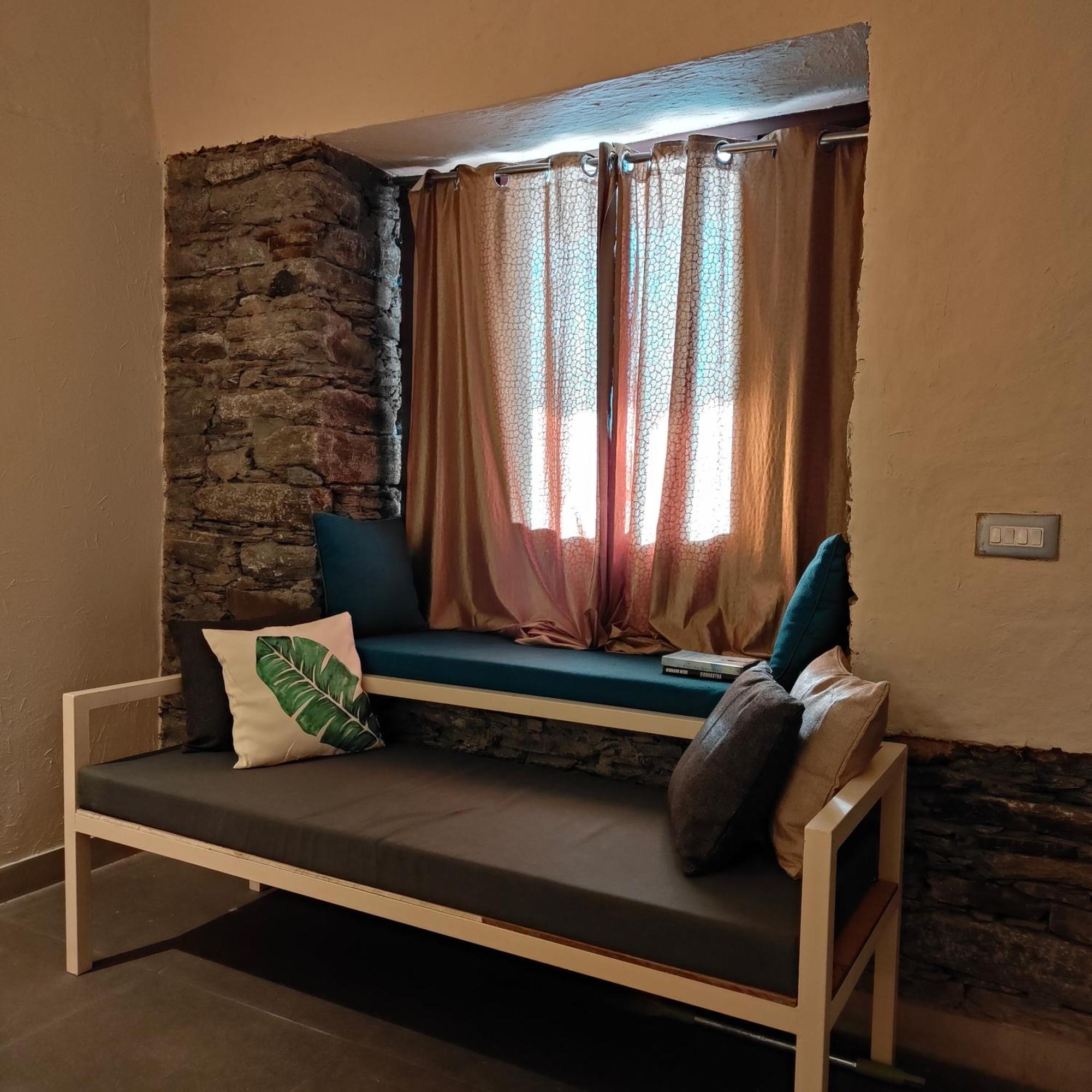 Cafe Buransh Villa Sari Екстериор снимка