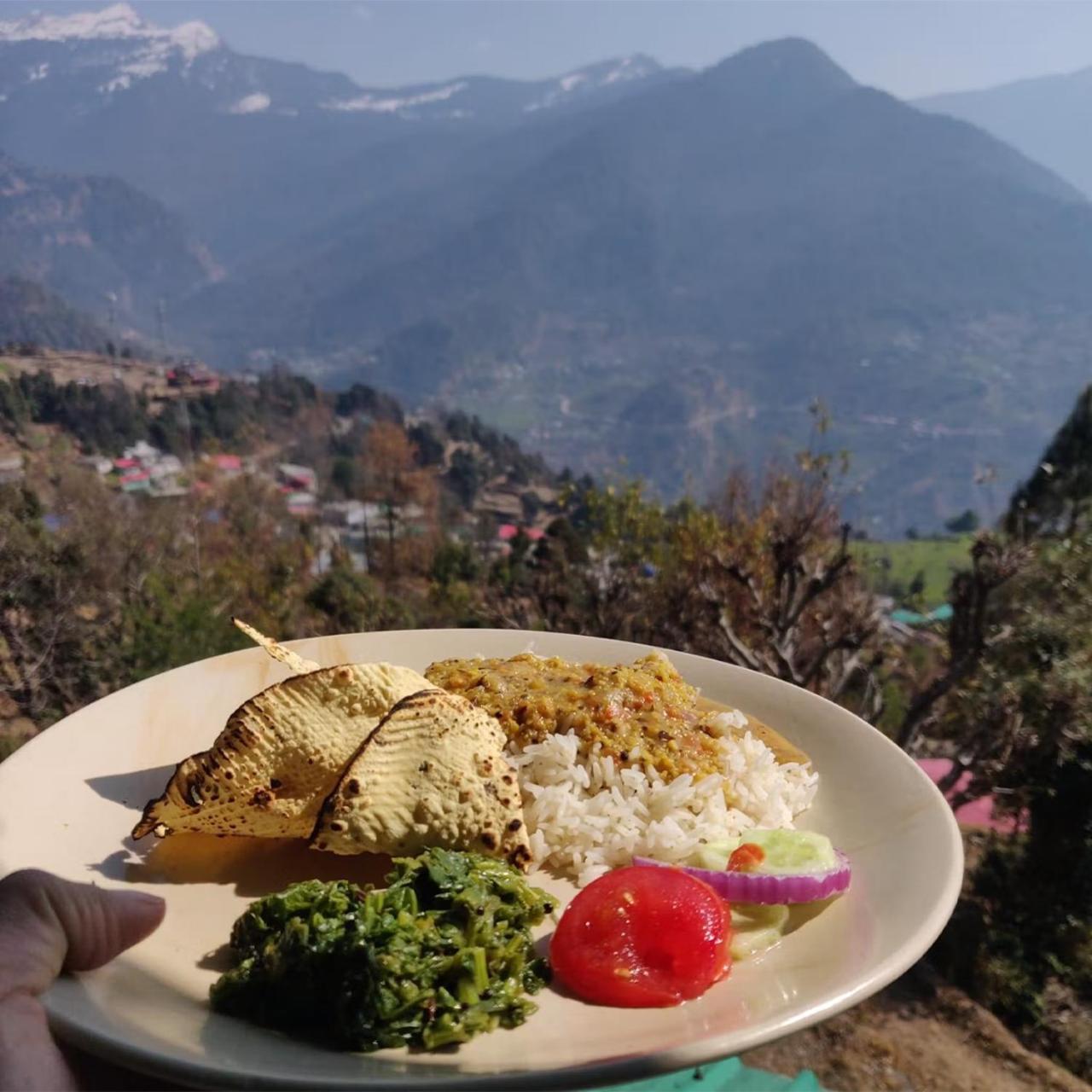 Cafe Buransh Villa Sari Екстериор снимка